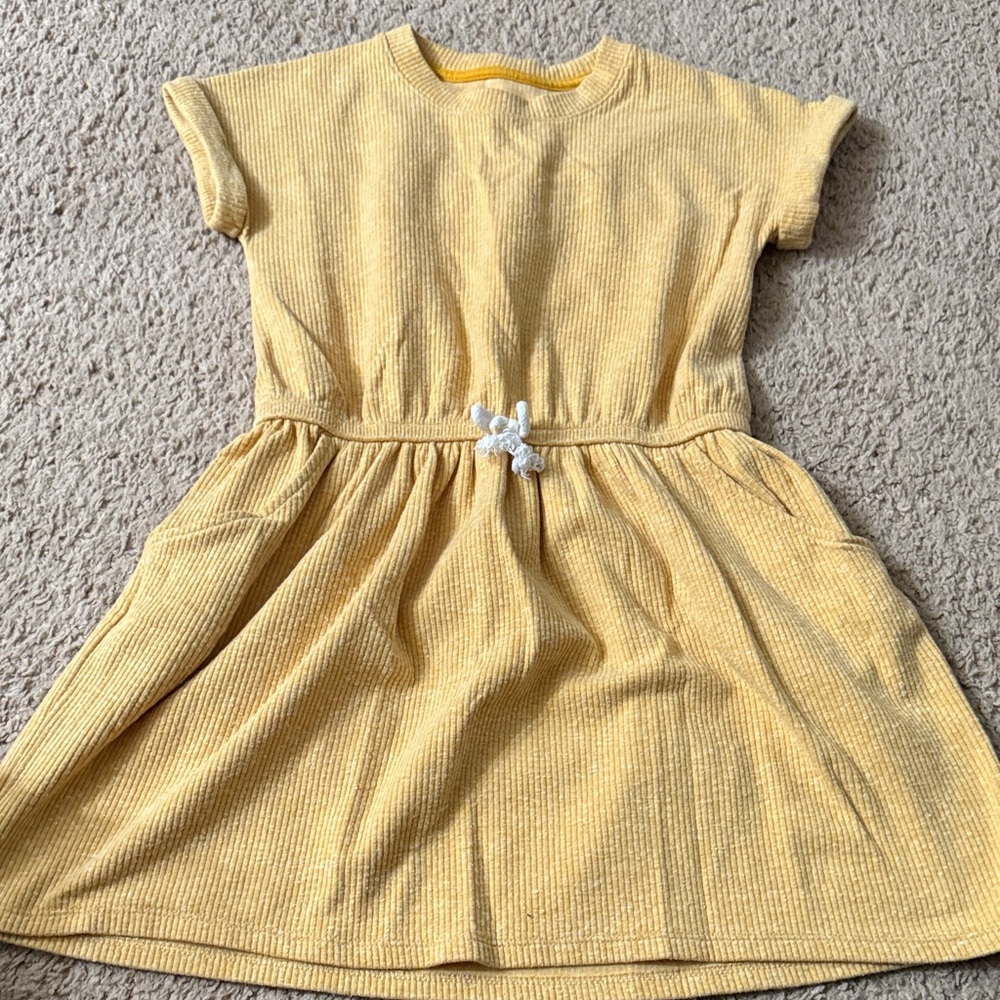 Cat & Jack Yellow Dress with Pockets 💚❤️